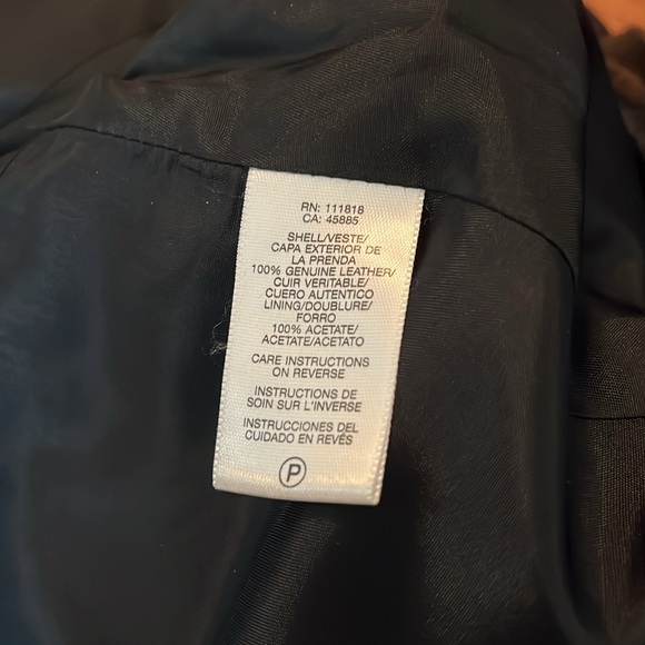 Michael Kors leather jacket. Size M , fits US6-8 - Picture 10 of 11